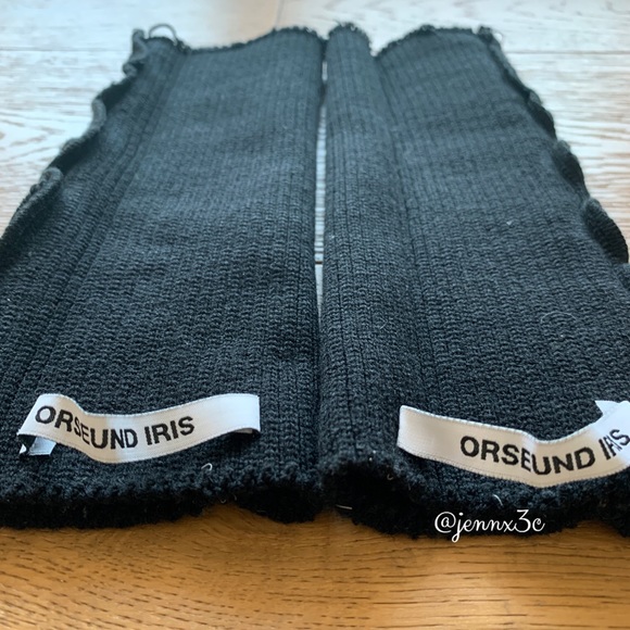 ❌[SOLD]❌Orseund Iris Chunky Knit Gloves || Black - Picture 13 of 15